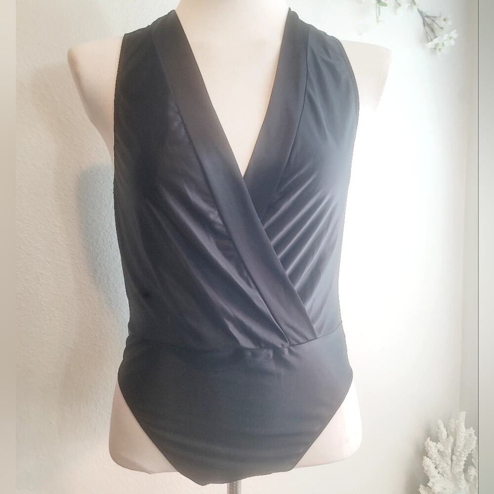 GENTLE FAWN Intimate Black Surplice Bodysuit Sleeveless Modern Professional M - Picture 4 of 16